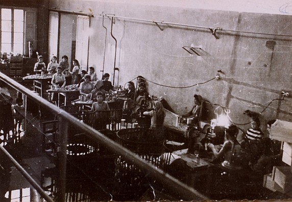 Momenti di vita quotidiana-la fabbrica Stangoni
