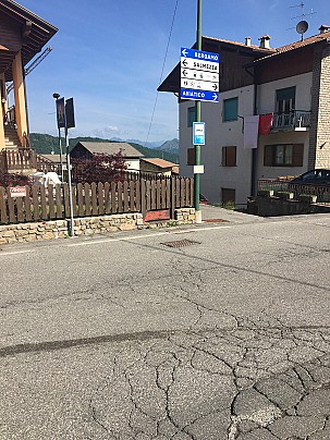 fermata bus incrocio via talpino via sales