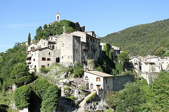 TORRI - FRAZ. ROCCHETTE