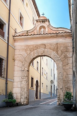 Arco Acuto