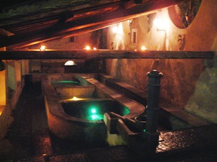 Fontanile_illuminato02