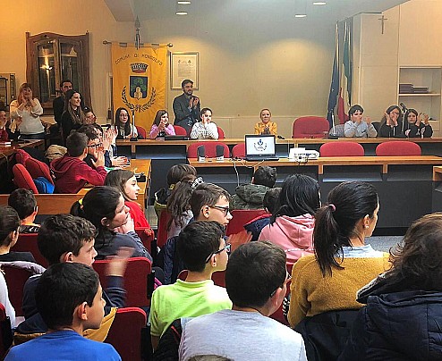 foto consiglio bambini due