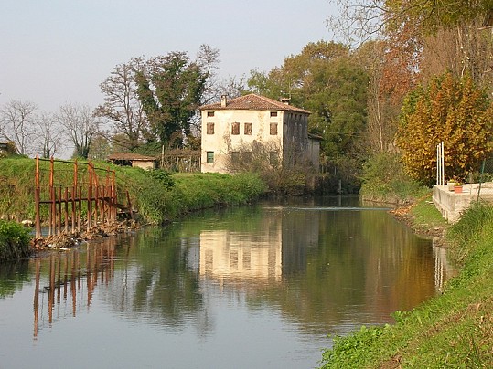 LUOGHI_FIUME_TIONE.JPG