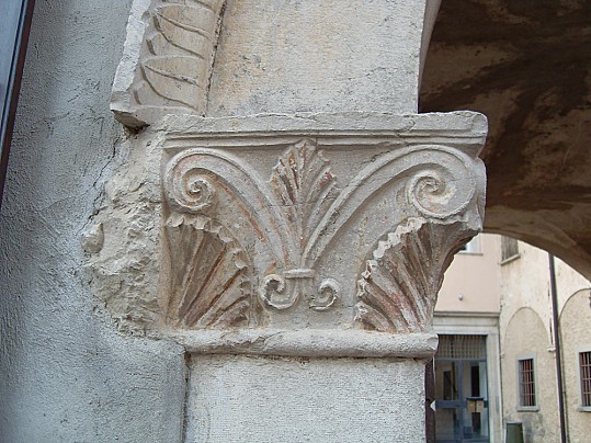 capitello 1