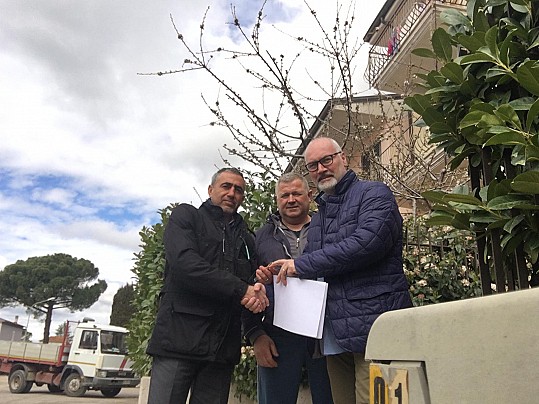 via verdi consegna chiavi